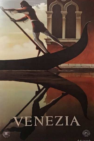 Gondoliere auf Gondel vor venezianischem Haus, Spiegelung im Wasser und Schriftzug "Venezia".